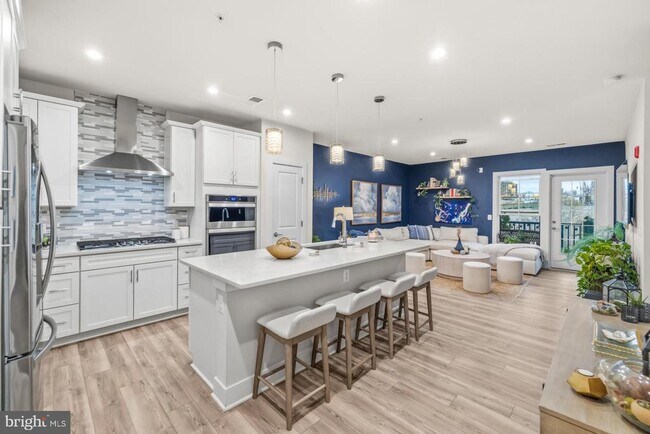 Building Photo - 102 St Ives Pl