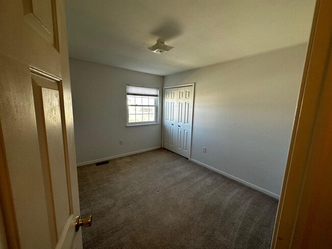 Building Photo - 41507 Simcoe Dr