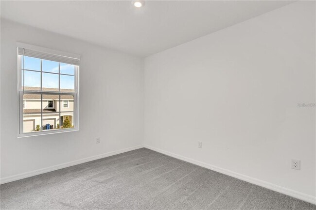 Building Photo - 6313 Willowside St