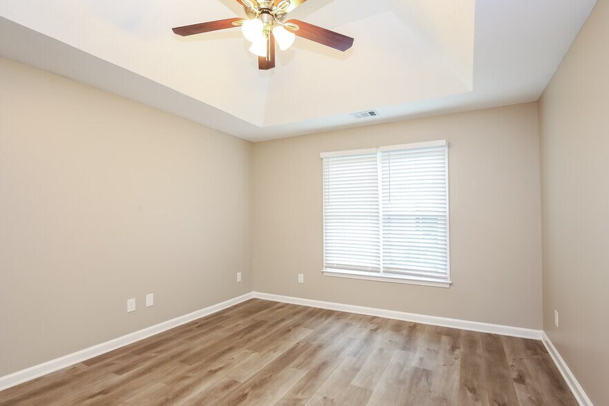 Building Photo - 10550 Windsor Park Dr