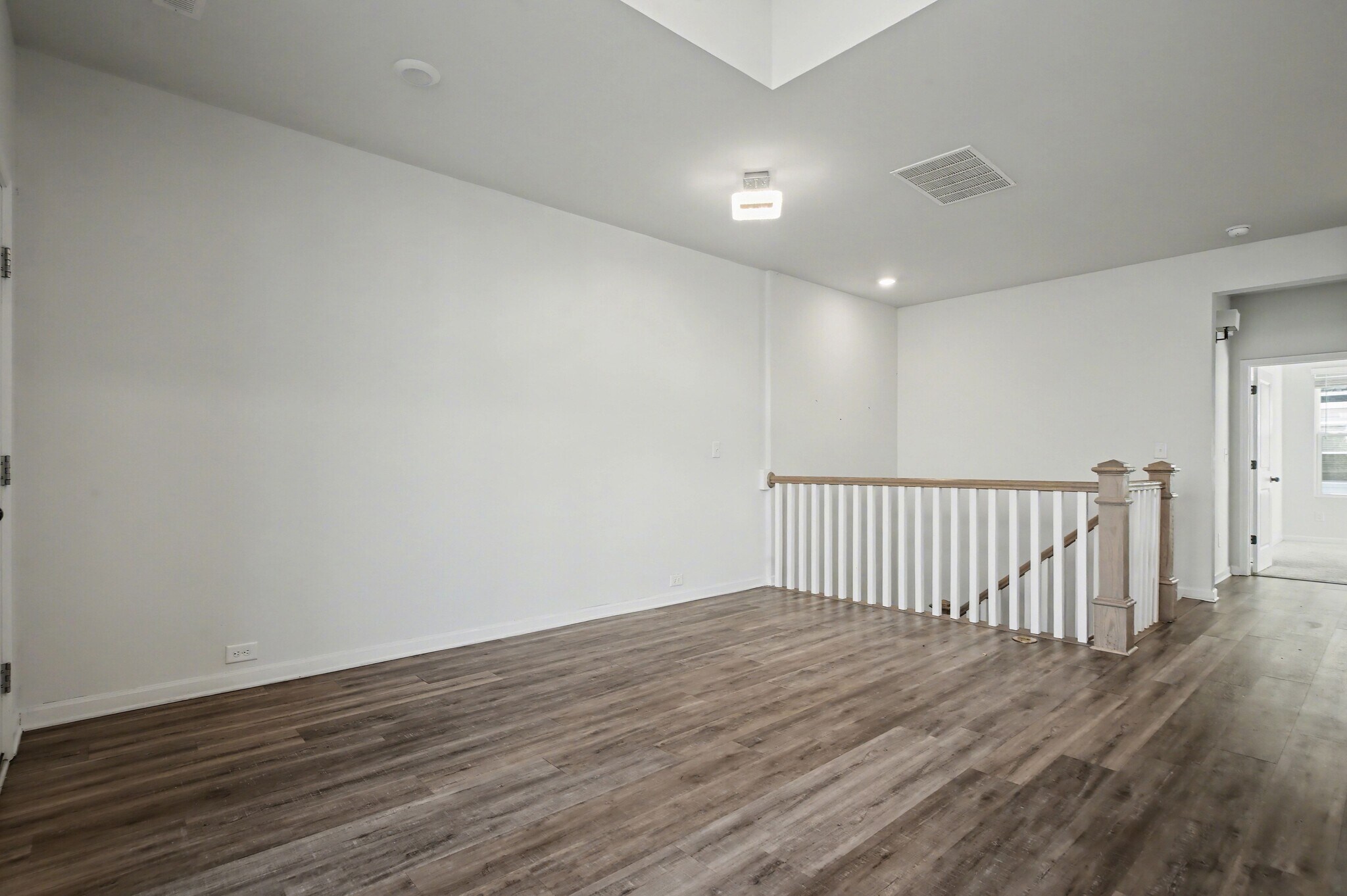 Building Photo - 2037 Statesville Ave