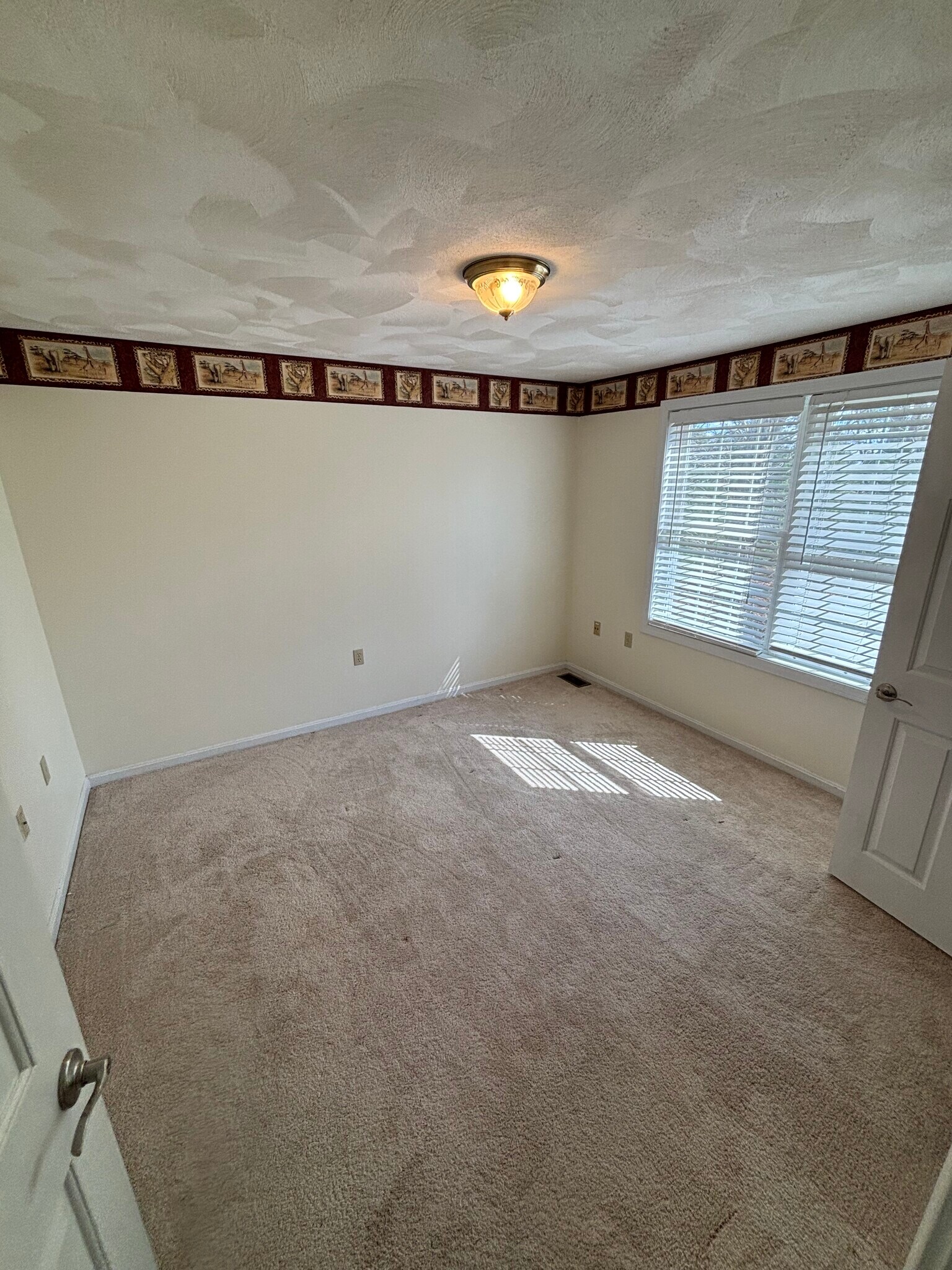 Building Photo - 30 Alfred St