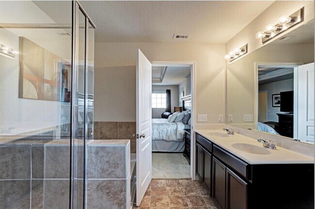 Building Photo - 15838 Winter Cypress Wy