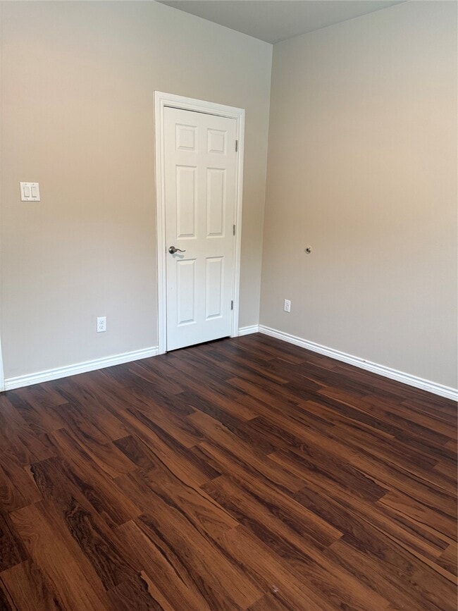 Building Photo - 6539 Crestford Ln