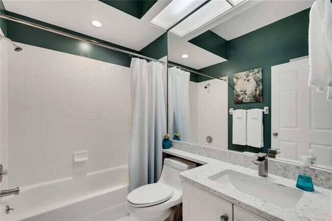 Building Photo - 421 Enclave Pl