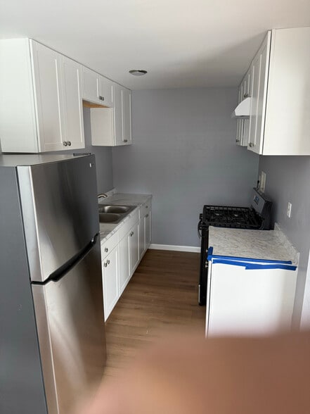 Building Photo - 661 Oldham Way