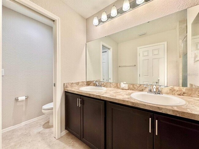Building Photo - 13133 Sonoma Bend Pl