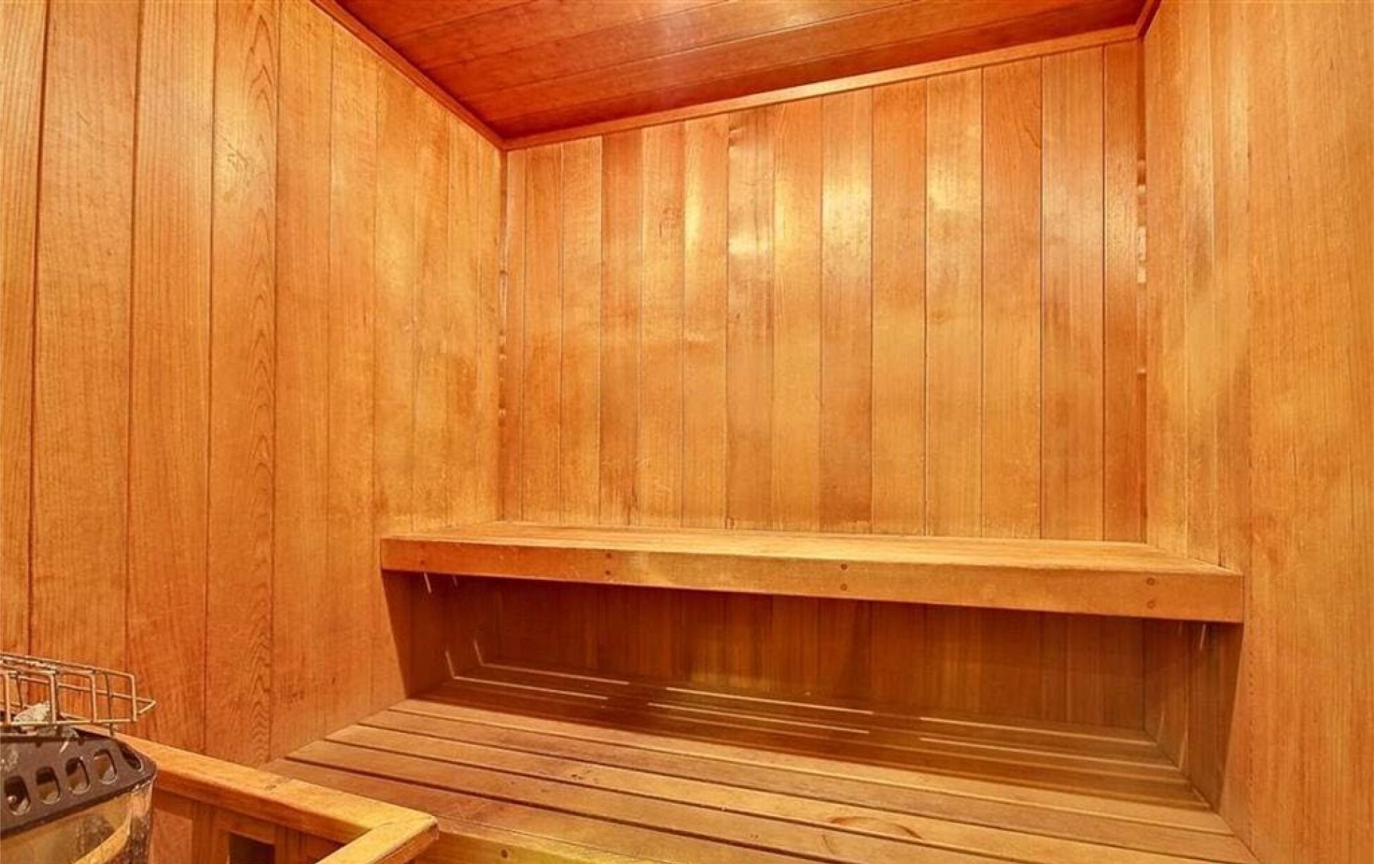 Sauna - 500 W Harbor Dr