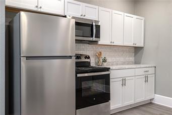 Building Photo - 2413 College Ave