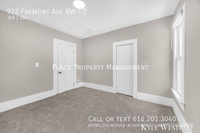 Building Photo - 922 Fremont Ave NW