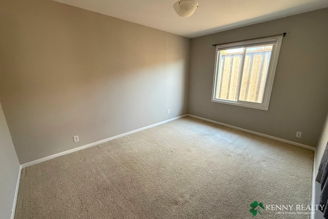 Building Photo - Beautifully Updated 3 Bedroom Home in South San Francisco