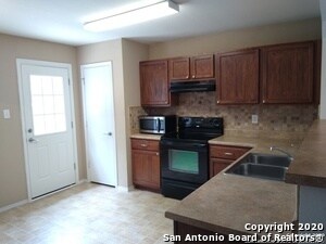 Building Photo - 5902 Trent Ranch