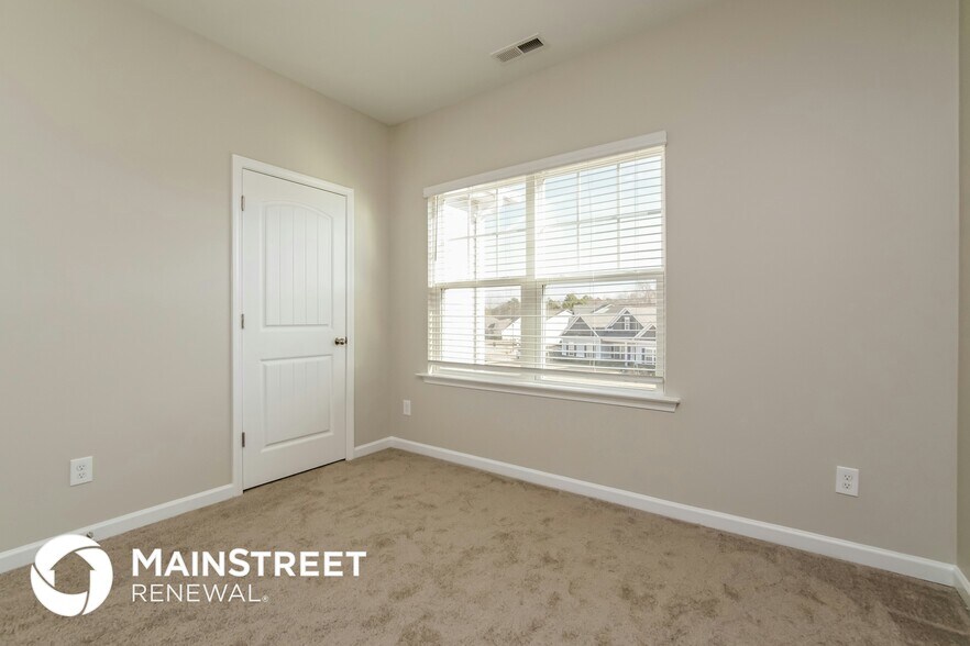Building Photo - 39 Sedge Wren Ct
