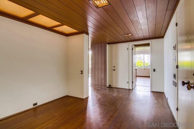 Building Photo - 631 San Gorgonio St