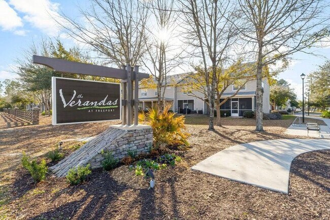 Building Photo - 222 N Sand Palm Rd