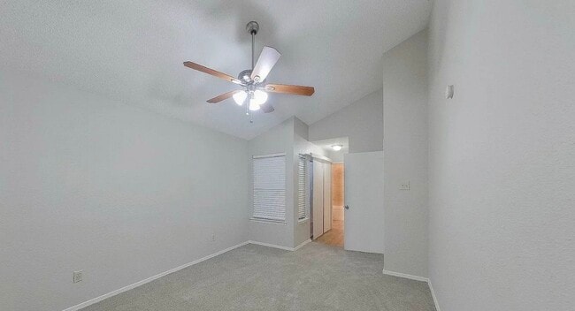 Building Photo - MOVE IN READY