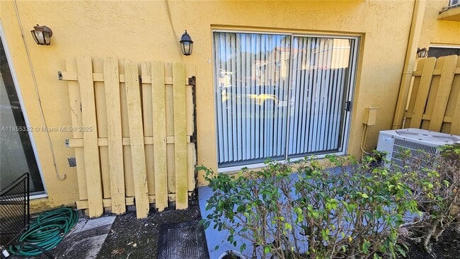 Building Photo - 4017 NW 90th Ave