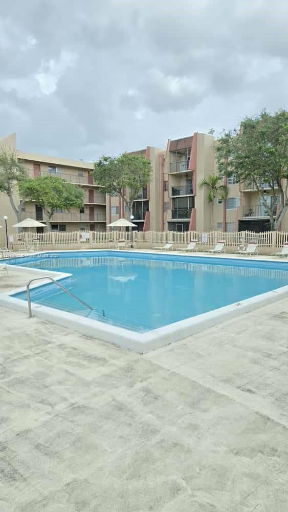 Building Photo - 13707 Kendale Lakes Cir