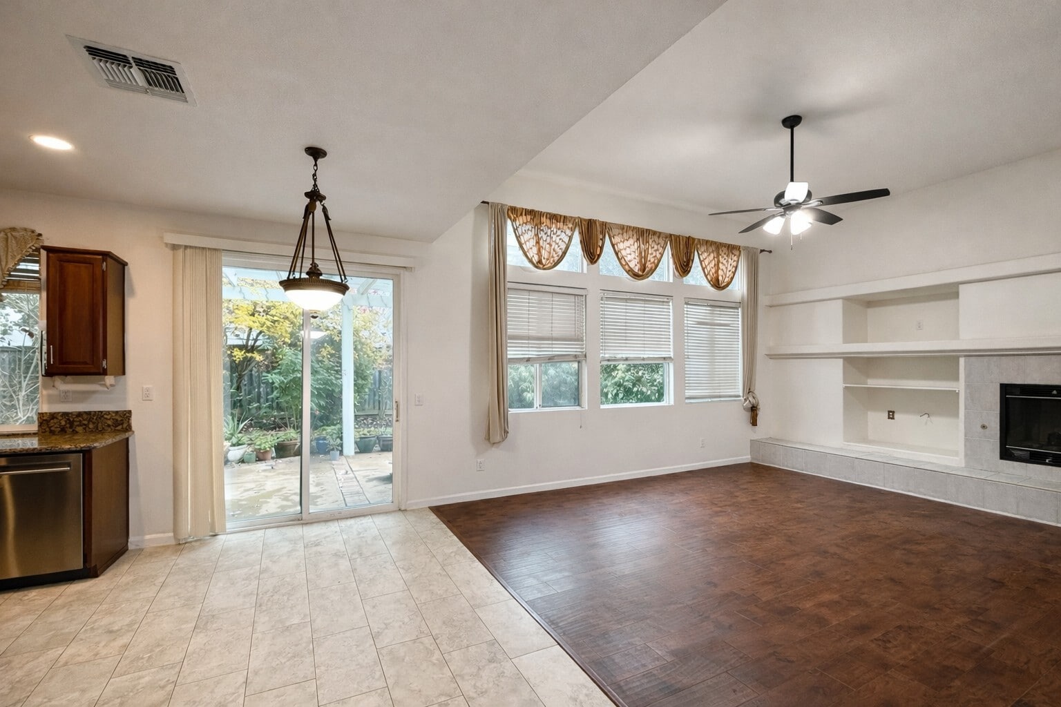 Building Photo - 632 Fisher Cir