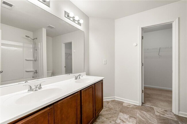 Building Photo - 2383 Hackamore Dr