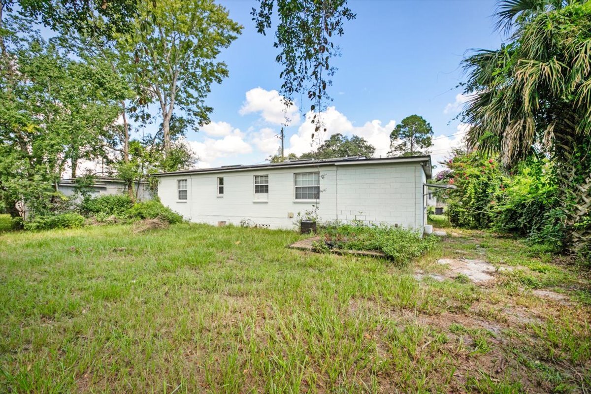 Building Photo - 6544 Aires Rd