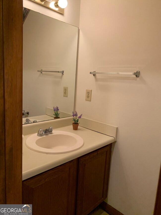Building Photo - 1103 Booth Ct SW
