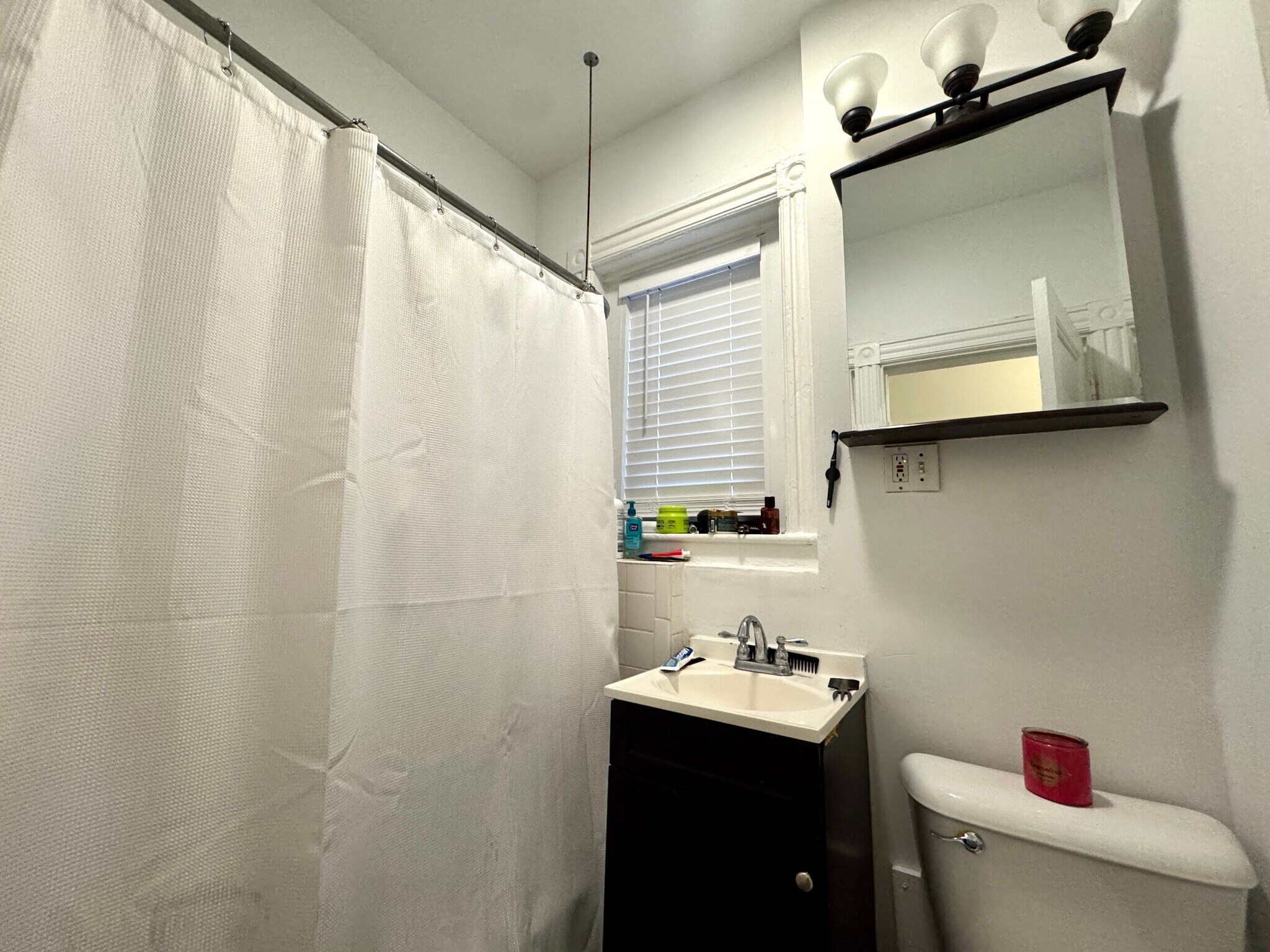 Building Photo - 1510 Tremont St