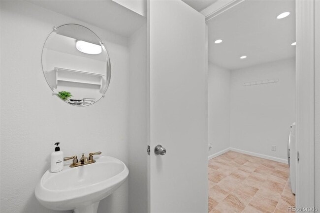 Building Photo - 3436 S Race St