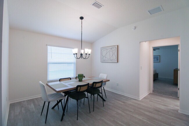 Building Photo - 7637 Rutherford Ln