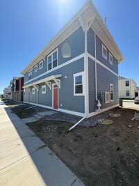 Building Photo - New construction townhome – two bed two bath with garage