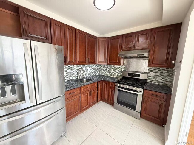 Building Photo - 145-38 34th Ave