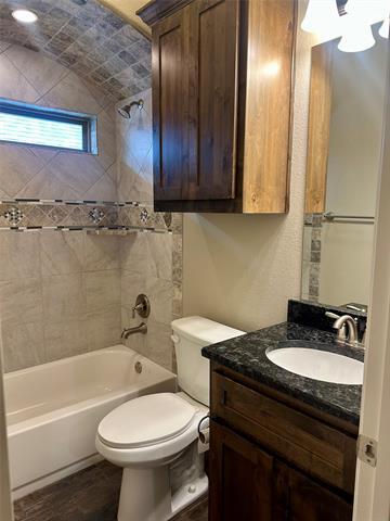 Building Photo - 1409 Lauren Ln