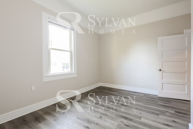 Building Photo - The Lifestyle You Deserve.
