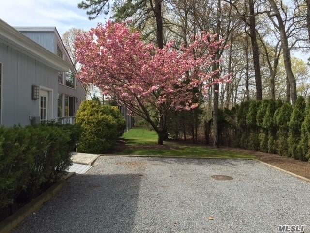 Building Photo - 7 Midhampton Ct