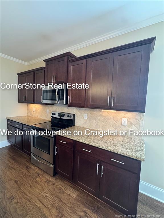 Building Photo - 547 Micahs Way N