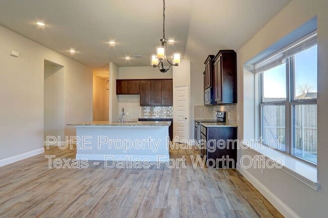 Building Photo - 807 Mary Lee Ln