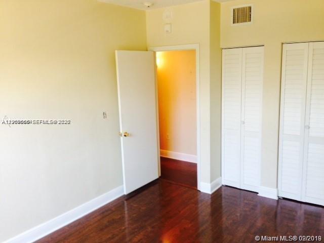 Building Photo - 605 Euclid Ave