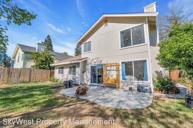 Building Photo - 4 br, 3 bath House - 8248 Exbourne Cir - 8...