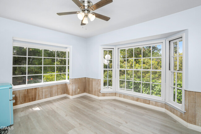 Building Photo - 12060 Laurel Terrace Dr