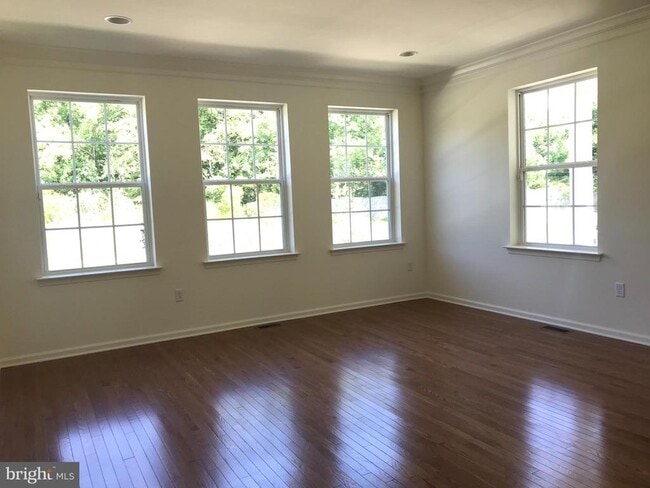 Building Photo - 116 Grissom Dr