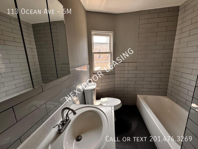 Building Photo - 113 Ocean Ave
