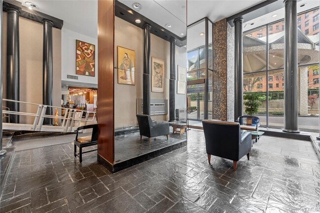 Building Photo - 102-10 66th Rd