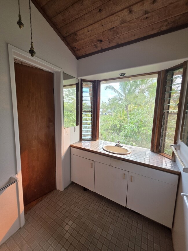 Building Photo - 15-1794-1794 1st Ave