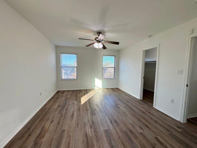 Building Photo - 15206 Walcott Dr