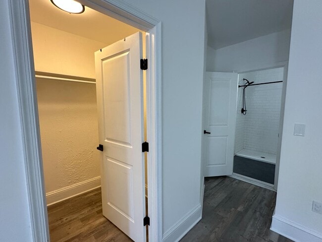 Building Photo - 1825 Madison Ave