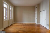 Building Photo - 727 Spruce St