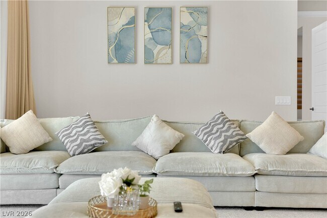 Building Photo - 10663 Stone Ledge Ave