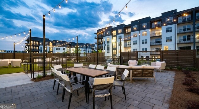 Building Photo - 1000 Rea Dr SW