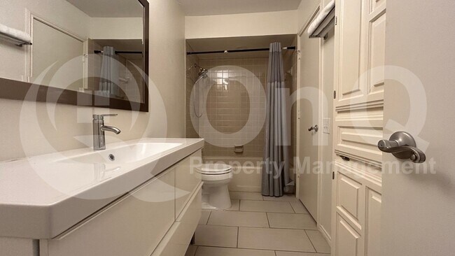 Building Photo - 3701 Leathertop Dr
