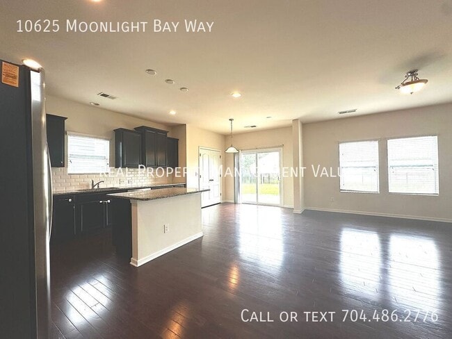 Building Photo - 10625 Moonlight Bay Wy